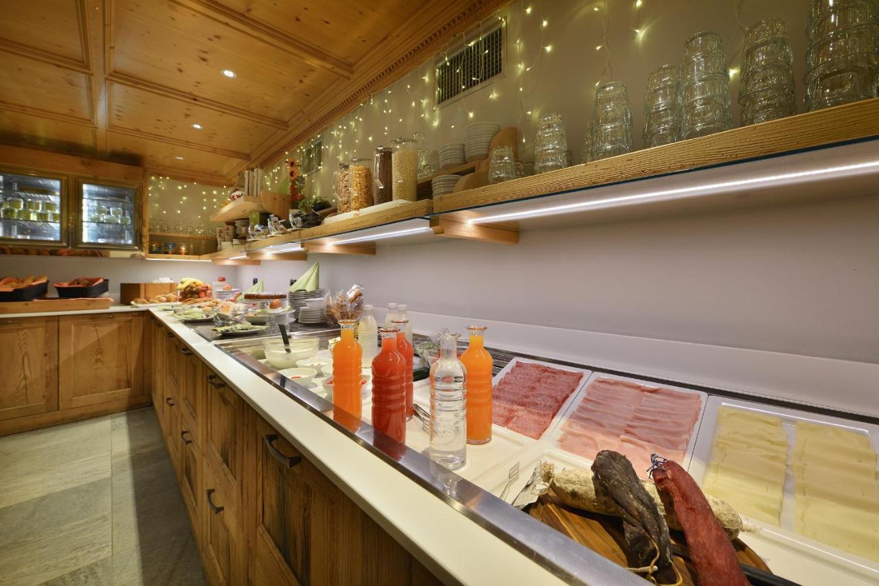 Hotel San Giovanni Livigno Kültér fotó