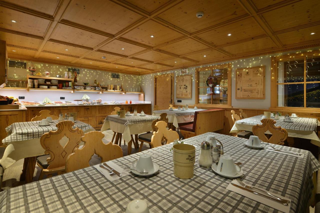 Hotel San Giovanni Livigno Kültér fotó
